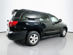 Used 2013  Toyota Sequoia 4d SUV 4WD SR5 FFV at Dutro Auto near Zanesville&comma; OH