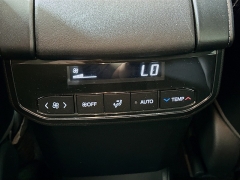 Used 2023  Toyota Highlander Hybrid XLE AWD at Dutro Auto near Zanesville&comma; OH