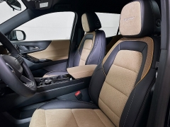 New 2026  Chevrolet Equinox AWD 4dr ACTIV w&sol;KDZ at Graham Auto Mall near Mansfield&comma; OH