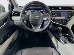 Used 2019  Toyota Camry 4d Sedan XLE at Dutro Auto near Zanesville, OH