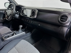 Used 2021  Toyota Tacoma 4WD TRD Off Road Double Cab 6ft Bed V6 AT at Graham Auto Mall near Mansfield&comma; OH