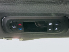 Used 2025  Chrysler Pacifica Limited FWD at Dutro Auto near Zanesville&comma; OH