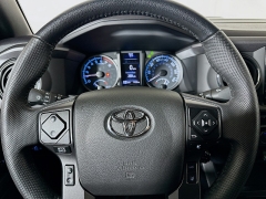 Used 2022  Toyota Tacoma 4WD TRD Sport Double Cab 5ft Bed V6 AT at Graham Auto Mall near Mansfield, OH