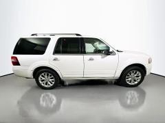 Used 2017  Ford Expedition 4d SUV 4WD Limited at Graham Auto Mall near Mansfield&comma; OH