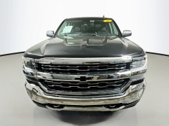 Used 2016  Chevrolet Silverado 1500 4WD Crew Cab LTZ at Graham Auto Mall near Mansfield&comma; OH