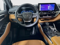 New 2026  Toyota Highlander Platinum AWD at Dutro Auto near Zanesville&comma; OH