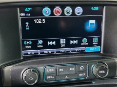 Used 2017  Chevrolet Silverado 1500 4WD Double Cab LT Z71 at Dutro Auto near Zanesville&comma; OH