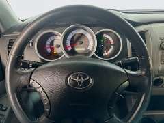 Used 2011  Toyota Tacoma 4WD Double Cab Short Bed Auto at Dutro Auto near Zanesville&comma; OH