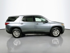 Used 2021  Chevrolet Traverse AWD 4dr LS w&sol;1LS at Dutro Auto near Zanesville&comma; OH