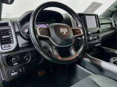 Used 2021  Ram 1500 4WD Big Horn Crew Cab 5'7" Box at Dutro Auto near Zanesville&comma; OH