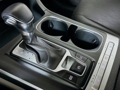 Used 2024  Kia Carnival LX FWD at Dutro Auto near Zanesville, OH