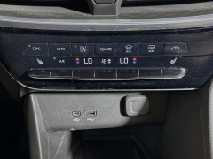 Used 2024  Buick Encore GX AWD 4dr Avenir at Graham Auto Mall near Mansfield&comma; OH