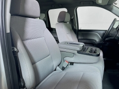 Used 2019  Chevrolet Silverado 1500 Legacy 4WD Double Cab Custom at Dutro Auto near Zanesville&comma; OH