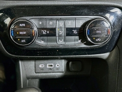 Used 2023  Buick Encore GX FWD 4dr Essence at Graham Auto Mall near Mansfield&comma; OH