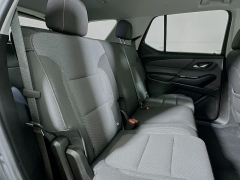 Used 2021  Chevrolet Traverse FWD 4dr LS w&sol;1LS at Dutro Auto near Zanesville&comma; OH