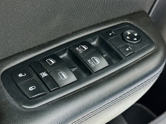 Used 2016  Chrysler 200 4d Sedan Limited I4 at Graham Auto Mall near Mansfield&comma; OH