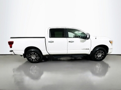 Used 2021  Nissan Titan 4x4 Crew Cab SV at Dutro Auto near Zanesville&comma; OH