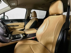 Used 2023  Kia Carnival LX Seat Package FWD at Dutro Auto near Zanesville&comma; OH
