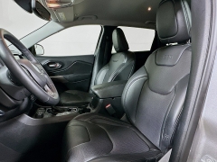 Used 2019  Jeep Cherokee 4d SUV 4WD Limited 3&period;2L at Dutro Auto near Zanesville&comma; OH