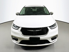 Used 2023  Chrysler Pacifica Hybrid Limited FWD at Dutro Auto near Zanesville&comma; OH