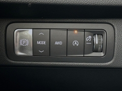 Used 2025  Chevrolet Traverse AWD 4dr LT w/2LT at Graham Auto Mall near Mansfield, OH