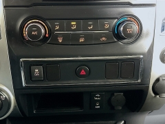 Used 2017  Nissan Titan 4WD Crew Cab SV at Dutro Auto near Zanesville&comma; OH