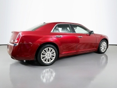 Used 2014  Chrysler 300C 4d Sedan V8 AWD at Dutro Auto near Zanesville&comma; OH