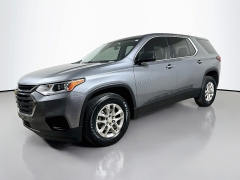Used 2020  Chevrolet Traverse 4d SUV FWD LS w&sol;1LS at Dutro Auto near Zanesville&comma; OH