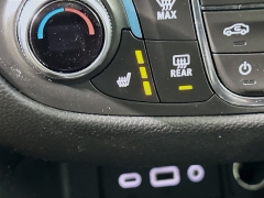 Used 2021  Chevrolet Equinox FWD 4dr LT w&sol;1LT at Dutro Auto near Zanesville&comma; OH