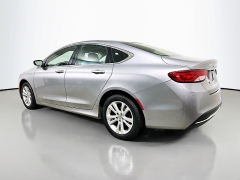 Used 2016  Chrysler 200 4d Sedan Limited I4 at Graham Auto Mall near Mansfield&comma; OH