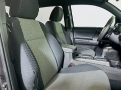 Used 2022  Toyota Tacoma 4WD TRD Sport Double Cab 5ft Bed V6 AT at Graham Auto Mall near Mansfield, OH