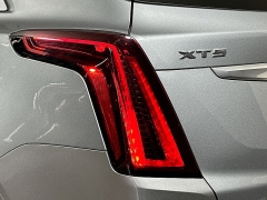 Used 2023  Cadillac XT5 AWD 4dr Premium Luxury at Dutro Auto near Zanesville&comma; OH