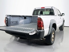 Used 2006  Toyota Tacoma 4WD Access Cab at Dutro Auto near Zanesville&comma; OH