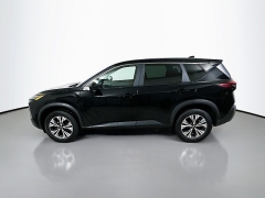 Used 2023  Nissan Rogue FWD SV at Graham Auto Mall near Mansfield&comma; OH