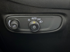 Used 2022  Chevrolet Equinox FWD 4dr LT w/1LT at Dutro Auto near Zanesville, OH