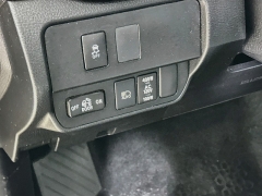 Used 2020  Toyota Tacoma 4WD Double Cab TRD Off-Road Auto at Dutro Auto near Zanesville&comma; OH