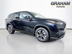  2026 Toyota Highlander XLE AWD at Dutro Auto near Zanesville&comma; OH