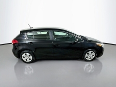 Used 2017  Kia Forte5 5d Hatchback LX at Graham Auto Mall near Mansfield&comma; OH