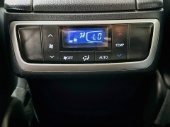 Used 2016  Toyota Highlander 4d SUV AWD XLE at Dutro Auto near Zanesville&comma; OH