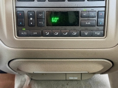Used 2004  Lincoln Town Car 4d Sedan Signature at Graham Auto Mall near Mansfield&comma; OH