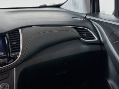 Used 2022  Chevrolet Trax AWD 4dr LT at Graham Auto Mall near Mansfield, OH