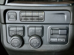 Used 2025  Chevrolet Tahoe 4WD 4dr Z71 at Graham Auto Mall near Mansfield&comma; OH