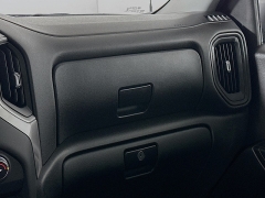 Used 2022  Chevrolet Silverado 1500 4WD Double Cab 147" Custom at Dutro Auto near Zanesville&comma; OH