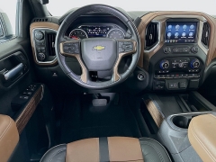 Used 2021  Chevrolet Silverado 1500 4WD Crew Cab 147" High Country at Graham Auto Mall near Mansfield, OH