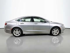 Used 2016  Chrysler 200 4d Sedan Limited I4 at Graham Auto Mall near Mansfield&comma; OH