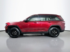 Used 2024  Jeep Grand Cherokee Altitude 4x4 at Graham Auto Mall near Mansfield&comma; OH