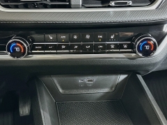 New 2027  Chevrolet Equinox FWD 4dr LT w&sol;1LT at Graham Auto Mall near Mansfield&comma; OH
