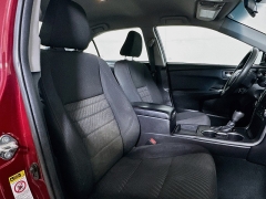 Used 2017  Toyota Camry 4d Sedan LE at Dutro Auto near Zanesville&comma; OH