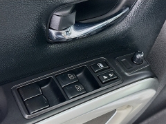 Used 2021  Nissan Titan 4x4 Crew Cab SV at Dutro Auto near Zanesville&comma; OH