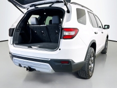 Used 2025  Honda Pilot TrailSport AWD at Dutro Auto near Zanesville&comma; OH